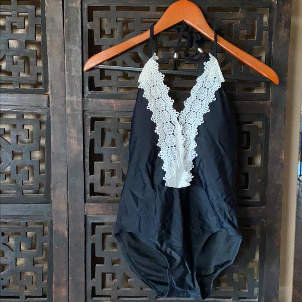Swim suit